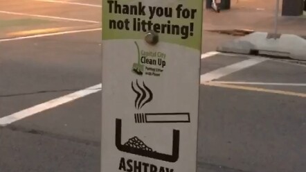Why do so few people smoke in Canada?