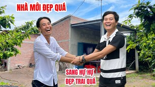 Mừng cho Sang Hự Hự xây được nhà mới, bữa nay đẹp trai quá Khương Dừa xém nhìn không ra