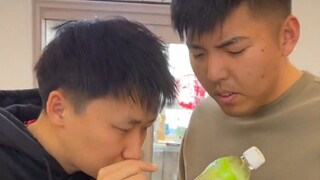 来自室友的饮品安利，总觉得哪里不对，又说不出来