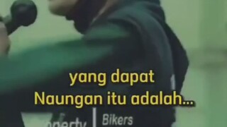 orang yg mendapatkan naungan di Padang Mahsyar itu..