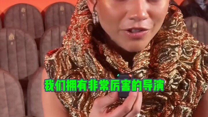 Zendaya的笑声要太魔性了吧！