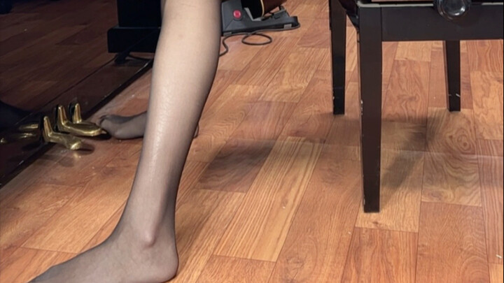 190 Áo đen nhảy cao vô địch tỉnh "Đổi lấy cuộc đời còn lại"～