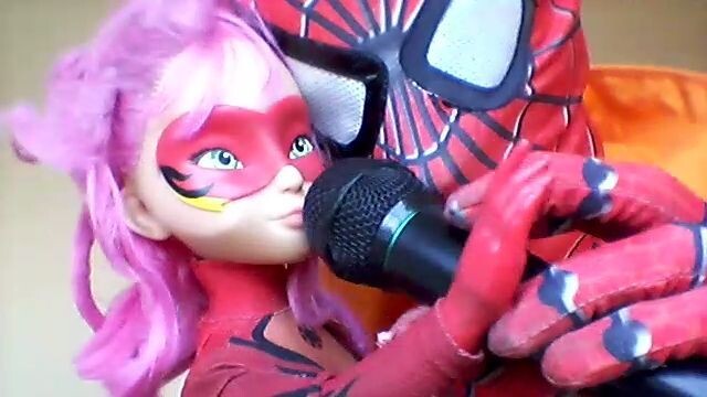 SPIDERMAN E MIRACULOUS LADY DRAGON FRIENREN A JORNADA PARA O ALÉM COVERS GABRIEL O MESTRE DOS BONECO