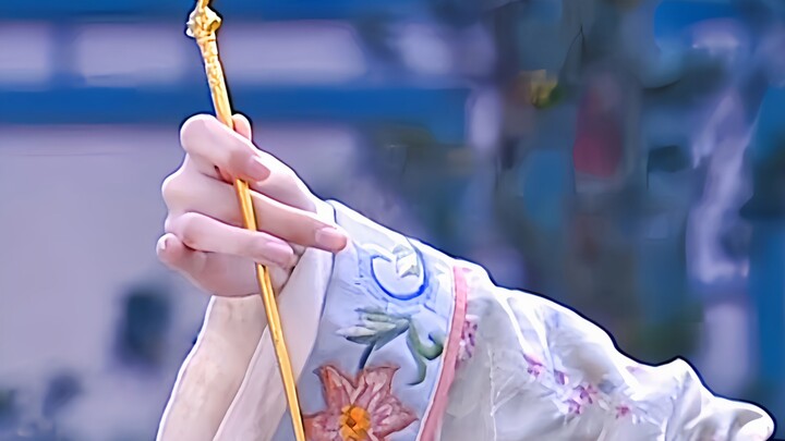 Ya ampun… Lihat cara mainnya, baru benar-benar paham adegan dalam novel tentang alat sihir yang meng