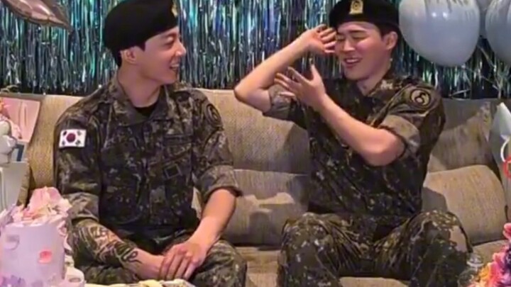 Jimin: I was dreaming about construction noises, and when I woke up, Jungkook was snoring with his h