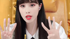 人间清醒紫云姐:是因为长得像StayC的沈姿润妹妹而有的热度,买了TWICE和StayC各两张专辑来开箱~