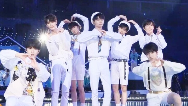 Teens in Times’ new songs “Sister is So Beautiful” + “Pampering” – 818 Super Show HD stage performan