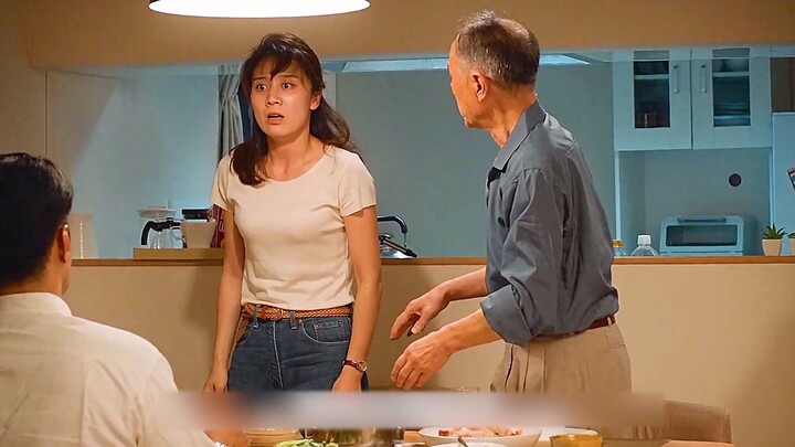 زوجة تتعرض للصفع من قبل زوجها! فأخرجت سكين المطبخ مباشرةً على محمل الجد