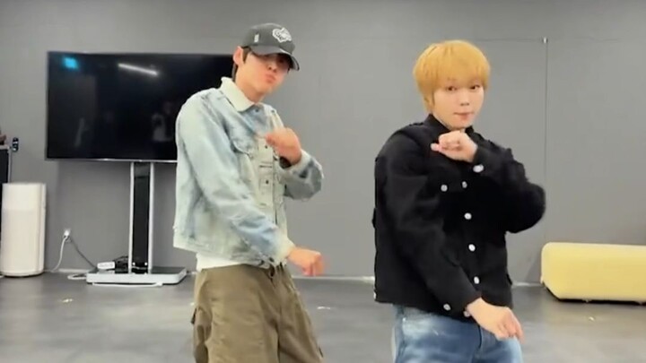 Yinshuo x EUNHO "POSE! (Attitude)" Cha