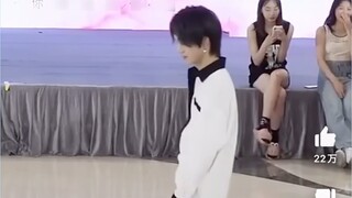 Có thể coi như được nhìn thấy trên mạng bên ngoài! Hãy cùng chờ đón sự trở lại của skz vào ngày 19 t