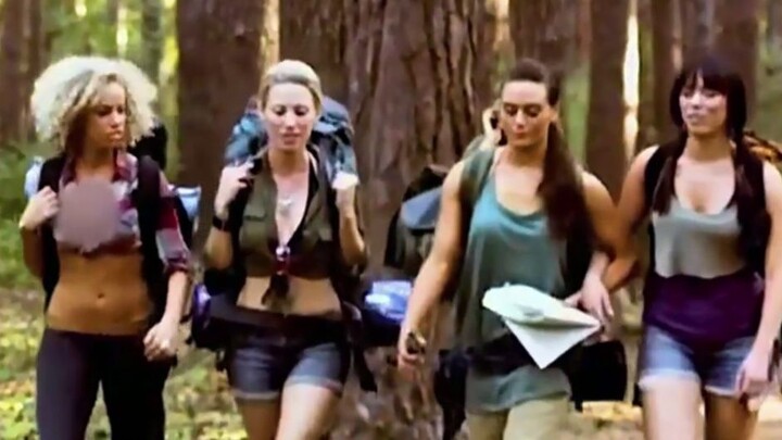 These troublemaking girls, with nothing to do during their vacation, made a date to go on a trip and