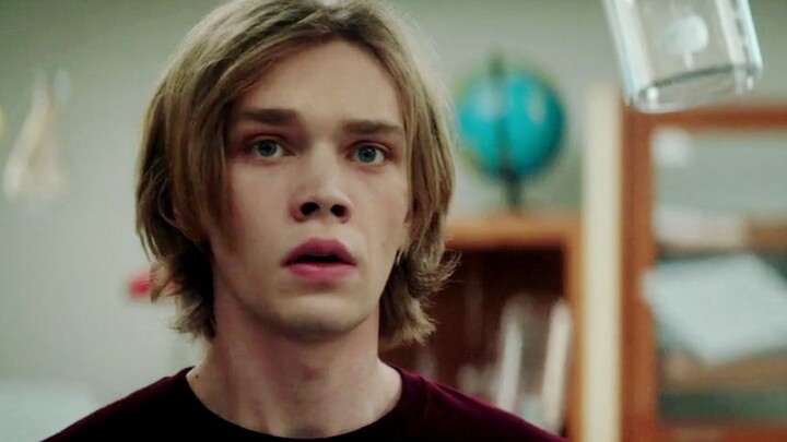 [Shadow Sir] Boy Screams Suddenly in Lab Class—His Eyes See Monsters Everywhere: A Schizophrenia-Inf