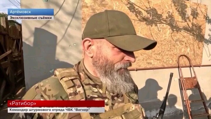 Wagner fighters are awarded gold coins/瓦格纳战士获得金币