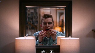 “没想到吧，头掉了还能接回去”