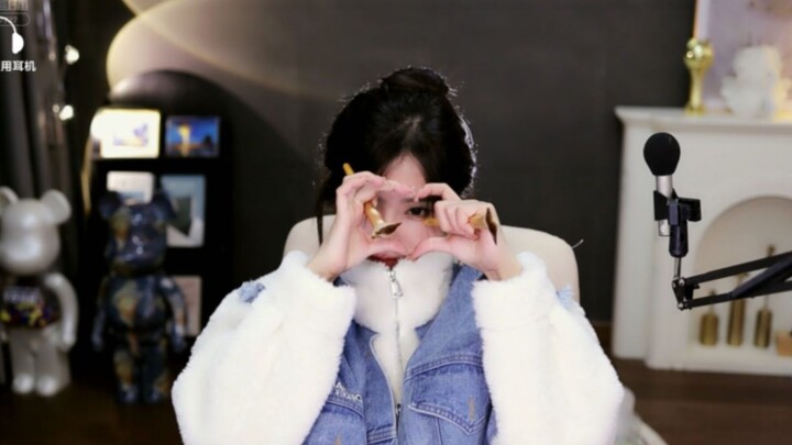 [En Qi Isn’t Sweet] Brushes / Foam