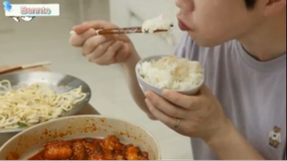 Gà khò lửa, bún sốt kem,... phần 5 #mukbang