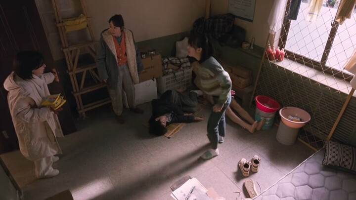 Ren Xiaoming really can be ruthless toward his biological mother.