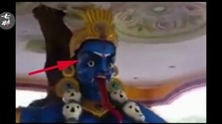 【5个灵异视频】镜头下不可思议的画面，毛骨悚然！