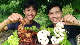 ย่างไส้อ่อนหมู ไส้ตันหมูลวกหอมๆ จิ้มแจ่วรสเด็ดสุดยอดความอร่อย.