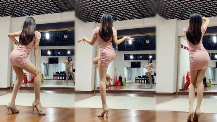 Cô gái sườn xám ❀ Màu hồng xinh xắn [Xiao Yiyan]