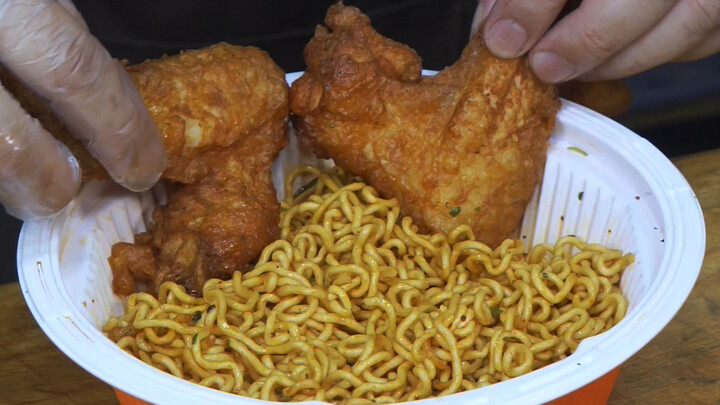 This拌面 dares to call itself “top-tier” — it’s so fragrant it’ll have you stomping your feet!