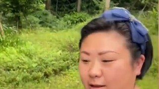 A man was in a bad mood and signed up for a senior group. The uncles and aunts took care of him and 