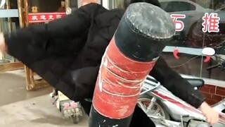Berapa banyak kau minum hingga berani bertarung dengan Bao Bao?