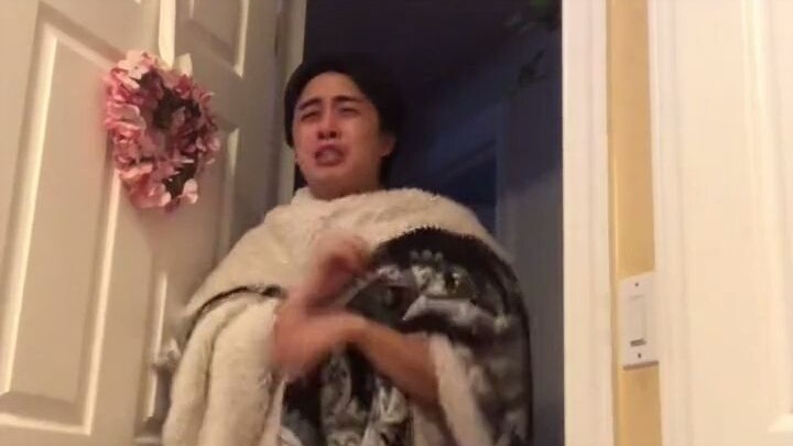 Son Just Got His Tattoo—How Did the Shanghai Mom React?