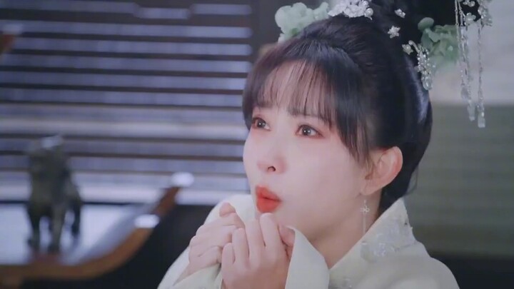 ทั้งต่อสู้ไปด้วย ทั้งแสร้งทำเป็นไร้เดียงสาไปด้วย โอ้ คุณหนูผู้อ่อนโยนจนช่วยเหลือตัวเองไม่ได้ของข้า!