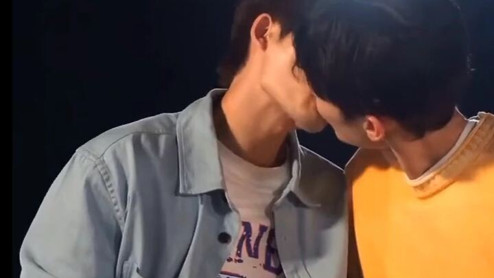 🙈🥰that passion kiss🔥🔥,dying here🤭#OUR DATING SIM#LEEWAN❤️KI TAE#korean bl drama#🥰😍