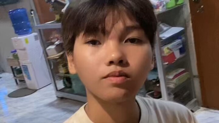Do I look someone?