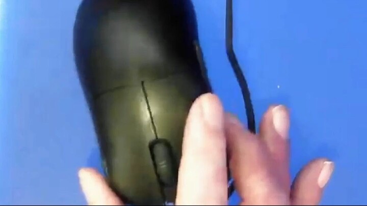 Backwards Mouse Since Day One | 从第一天就反着用鼠标