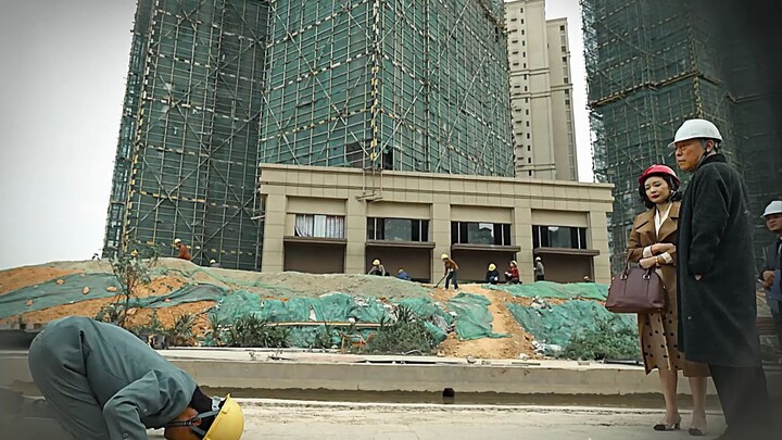 “From a fishmonger trampled on by others to begging for a way forward—this one knee-down gesture rep