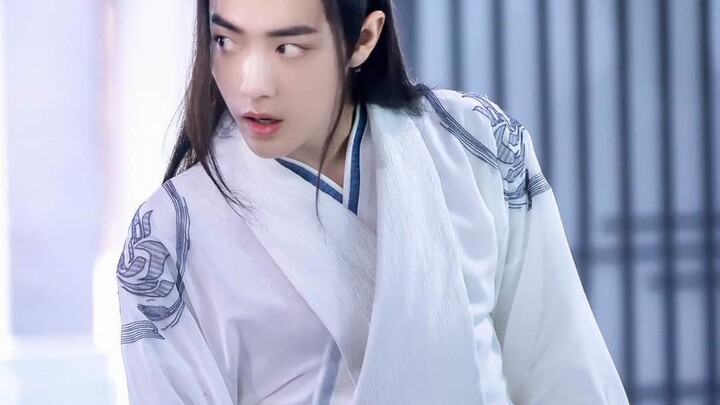 Yiling patriarc. Wei Ying🐰 the master of flute dizi-chenquing. ❤️