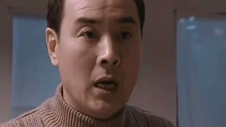老丁住宾馆却被人揍了一顿，所长马上赶来，这下有好戏看了