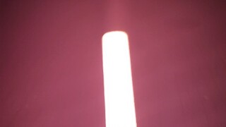 ذكرى المرض الخطير، لكنه مهووس بعصا الضوء