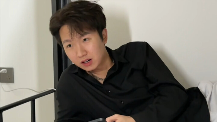 الحسد يشوه ملامح الإنسان بالكامل