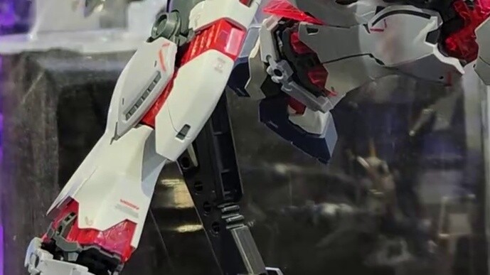 mg NT Gundam pertama kali dipamerkan