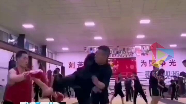 Talk is cheap—no action means it’s all show! Netizens: Is it the attack range that’s bugging you?