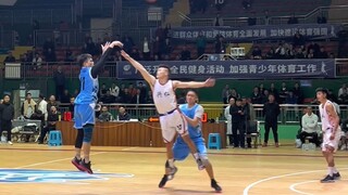 一个敢投一个敢跳