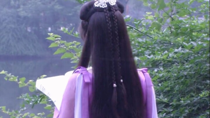 Ya ampun, apakah dia tidak secantik ini sebelum bertemu dengan penulis skenario tertentu?!