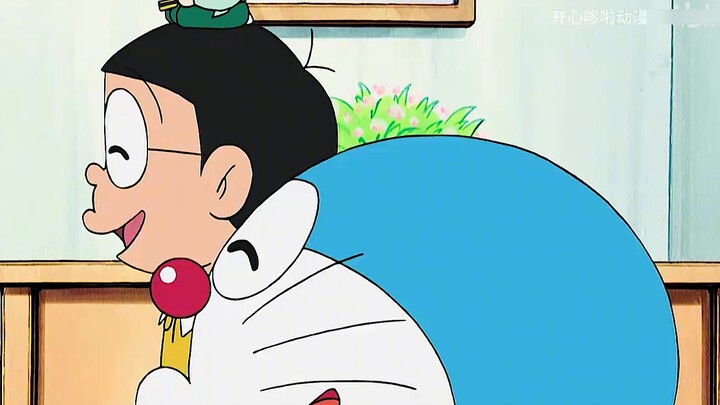 Doraemon: Nobita merged with the hotpot maker and became a hotpot master.