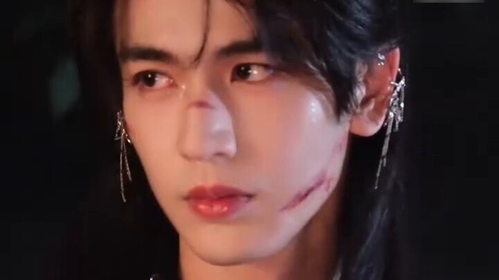 "It's so funny. If Heaven Official's Blessing had this makeup, it wouldn't have been laughed at by t