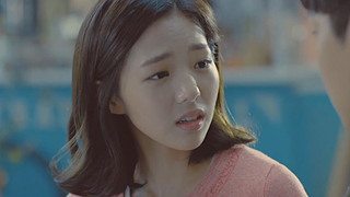 إعلان مضحك وطريف: ما هو أفضل رد عندما تسألك صديقتك هل أصبحتِ سمينة؟