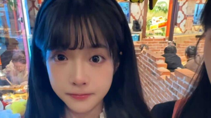 She’s not a “green tea” girl—she’s my understanding and considerate little sister!