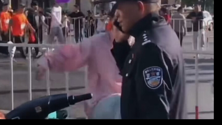 23-Year-Old Woman Assaults a First-Class Police Inspector — A Major Documentary Is Now Airing for Yo