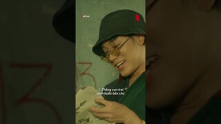 Chú bé bán báo Trúc Nhân | Bố Già | Netflix