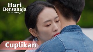 Simple Days | Cuplikan EP12 Aku Enggan Berpisah Denganmu | WeTV【INDO SUB】