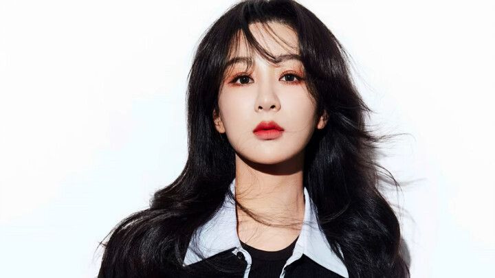 Khi hiệu ứng Tyndall xuất hiện, ánh sáng đã có hình dạng; lần này, tôi chọn “thiên giáng”!