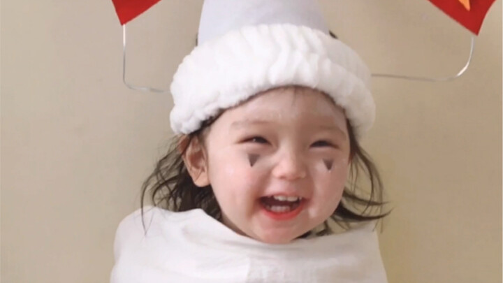 Remember last year’s adorable little Xiangqin? (Just taking a quick break to fit the theme.)